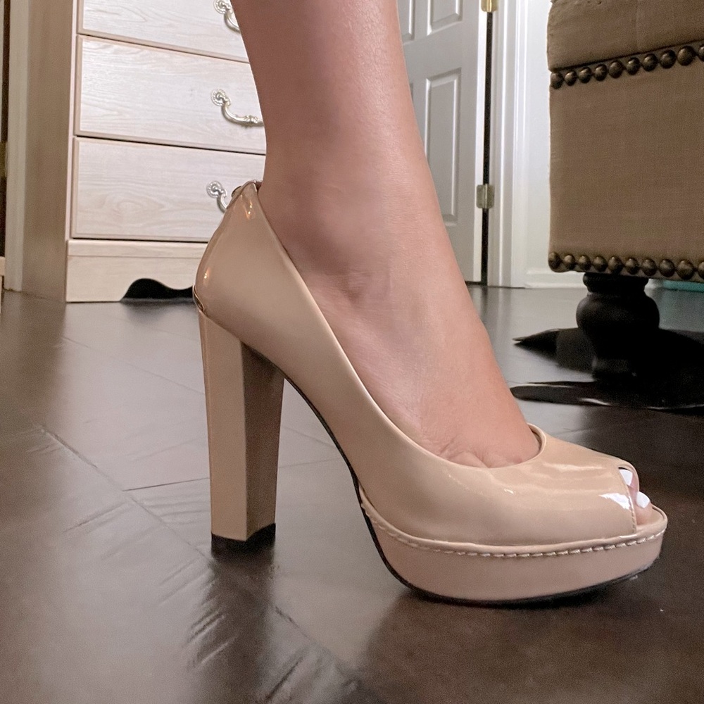 Stuart Weitzman nude platform heels